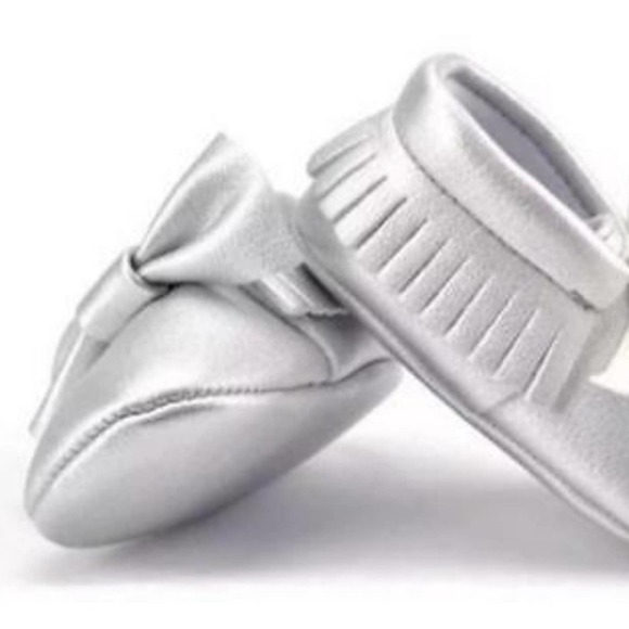 NEW! ROMIRUS Boho Baby Moccasin Shoes Moccasins. - Picture 3 of 8